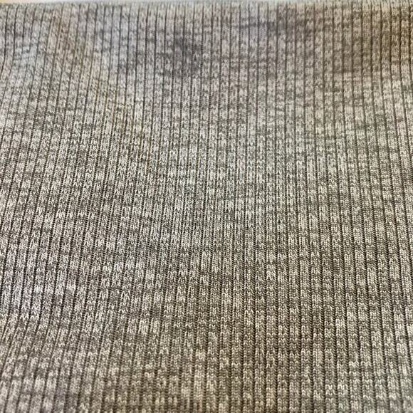 4 Gap bras Medium - Picture 8 of 8